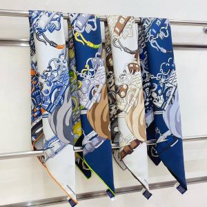 Hermes Cheval Heavy Metal Scarf 100 Cashmere and Silk H104295T 05 - Image 3