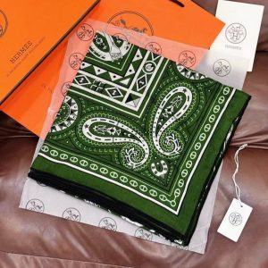 Hermes Cheval de Coeur Bandana Shawl 140 70% Cashmere 30% Silk H244259S 05 - Image 6