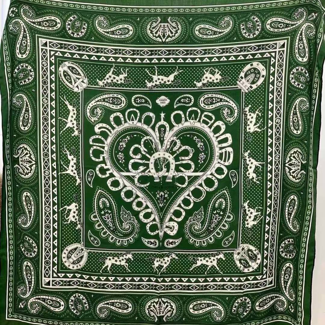 Hermes Cheval de Coeur Bandana Shawl 140 70% Cashmere 30% Silk H244259S 05 - Image 5