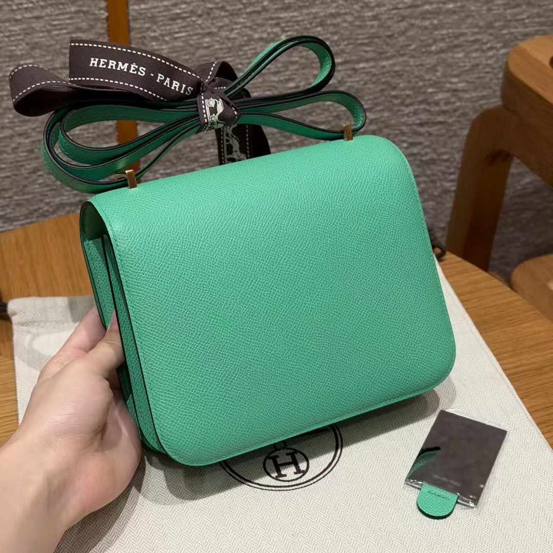 Hermes Constance 19 CM Bag Handmade In Epsom Calfskin Leather Gold Hardware 0Z Vert Comics - Image 18