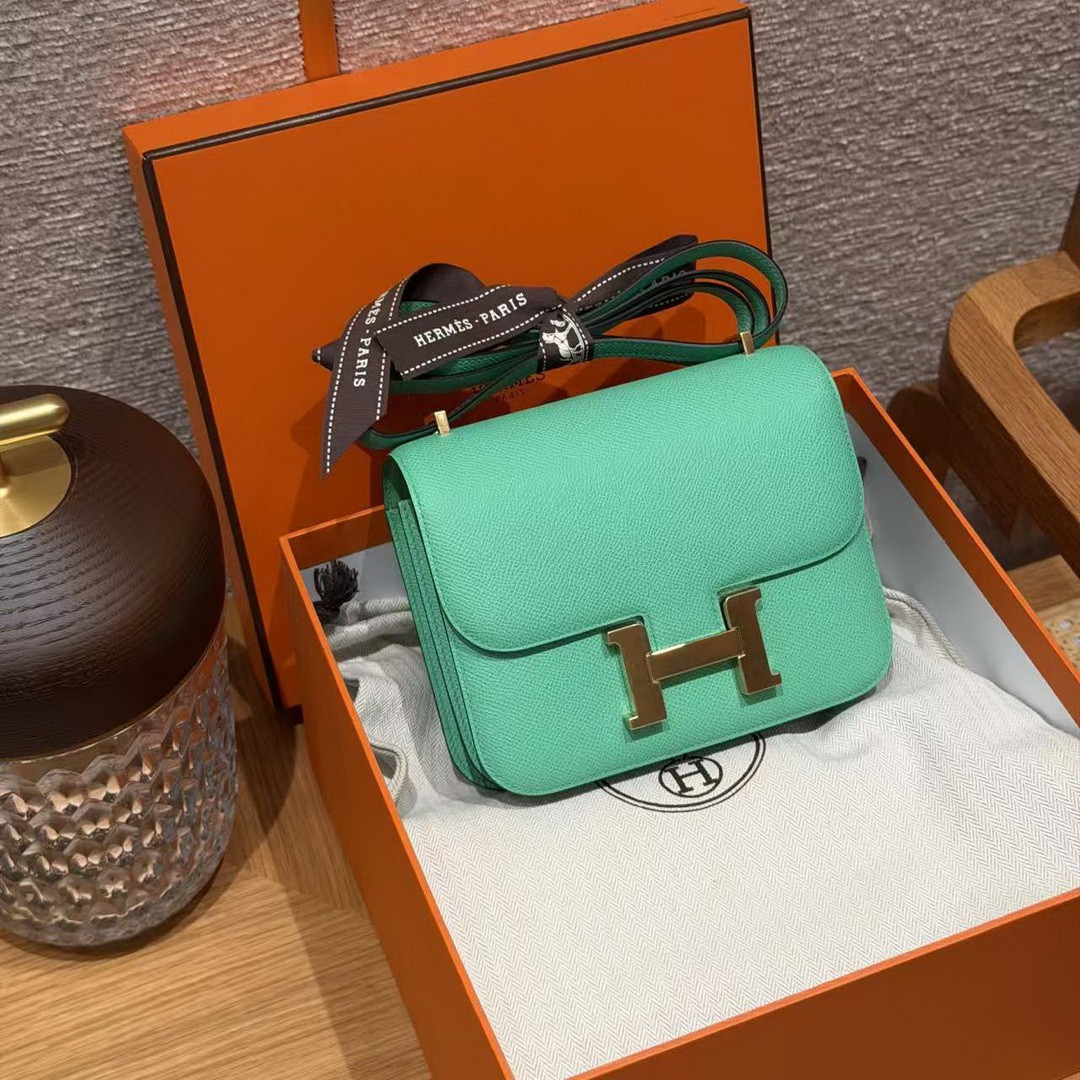 Hermes Constance 19 CM Bag Handmade In Epsom Calfskin Leather Gold Hardware 0Z Vert Comics - Image 3