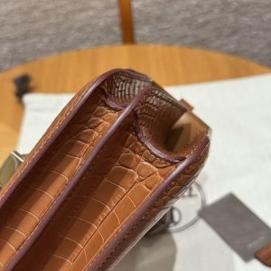 Hermes Constance 19 CM Bag Handmade In Matte Alligator Leather from Mississippi Gold Hardware 37 Gold - Image 9