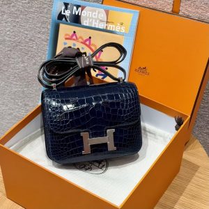 Hermes Constance 19 CM Bag Handmade In Alligator Leather from Mississippi Silver Hardware 78 Bleu Marine - Image 3