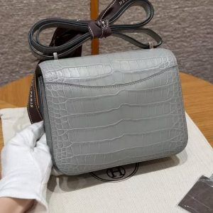 Hermes Constance 19 CM Bag Handmade In Matte Alligator Leather from Mississippi Silver Hardware 80 Gris Perle - Image 2