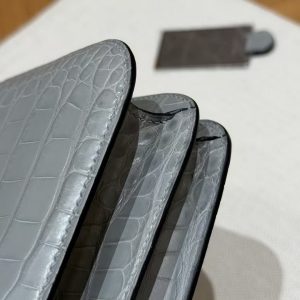 Hermes Constance 19 CM Bag Handmade In Matte Alligator Leather from Mississippi Silver Hardware 80 Gris Perle - Image 11