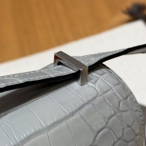 Hermes Constance 19 CM Bag Handmade In Matte Alligator Leather from Mississippi Silver Hardware 80 Gris Perle - Image 6