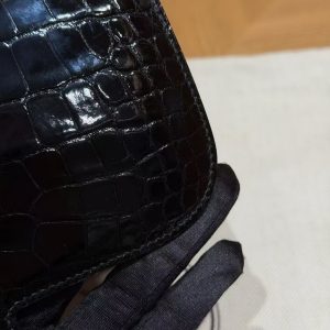 Hermes Constance 19 CM Bag Handmade In Alligator Leather from Mississippi Gold Hardware 89 Noir - Image 11