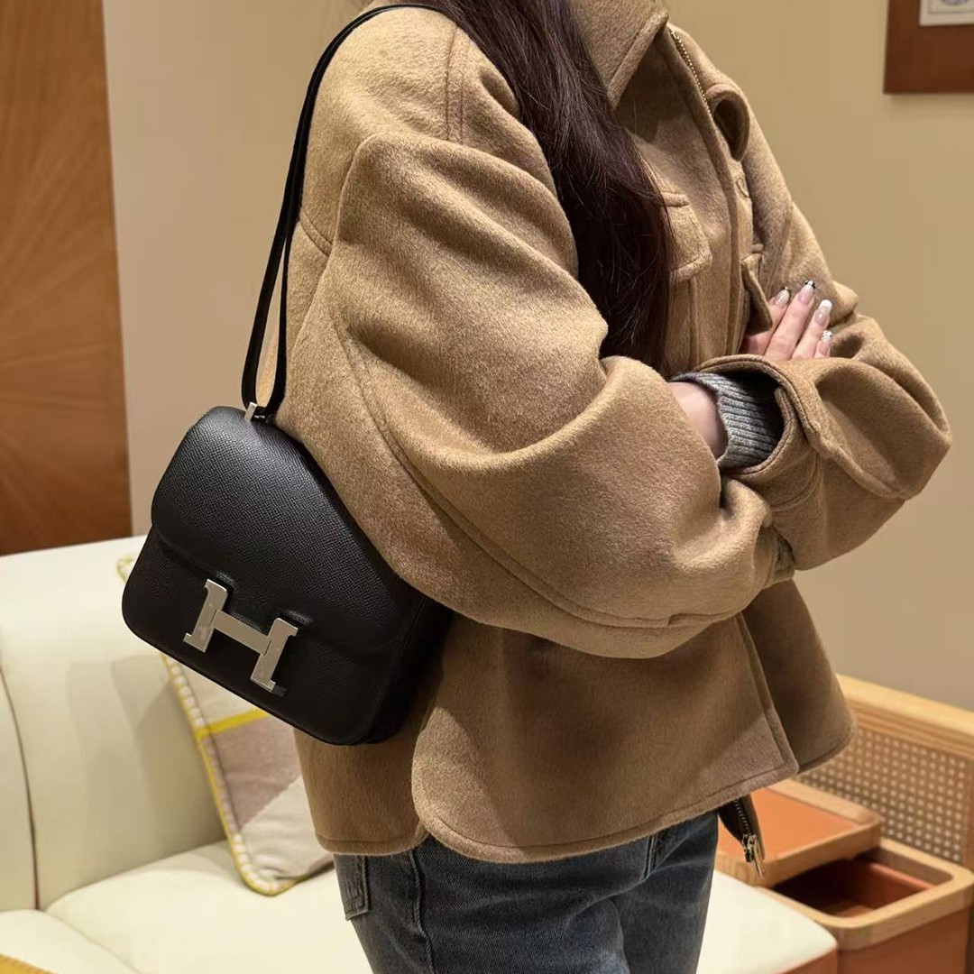 Hermes Constance 19 CM Bag Handmade In Epsom Calfskin Leather Silver Hardware 89 Noir - Image 4