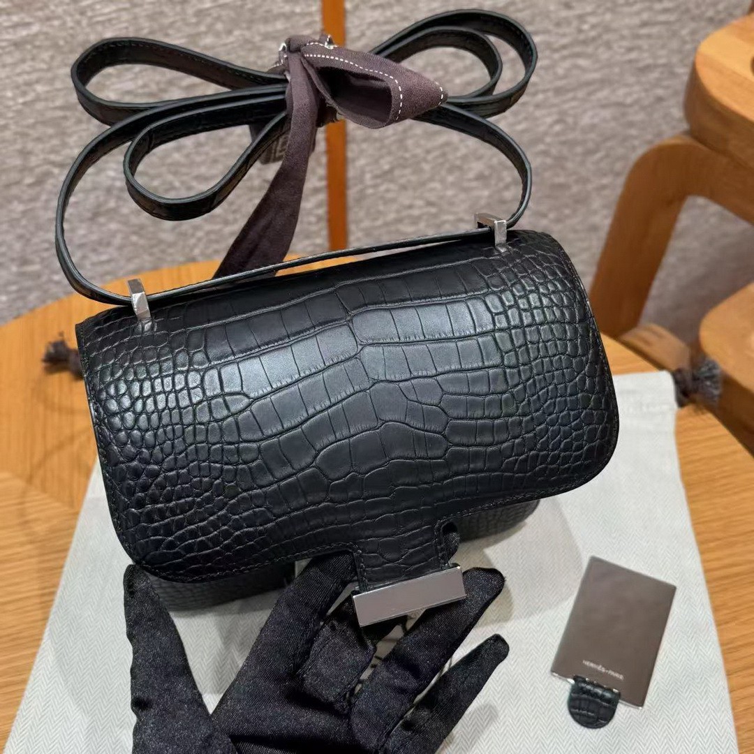 Hermes Constance 19 CM Bag Handmade In Matte America Crocodile Leather Silver Hardware 89 Noir - Image 18