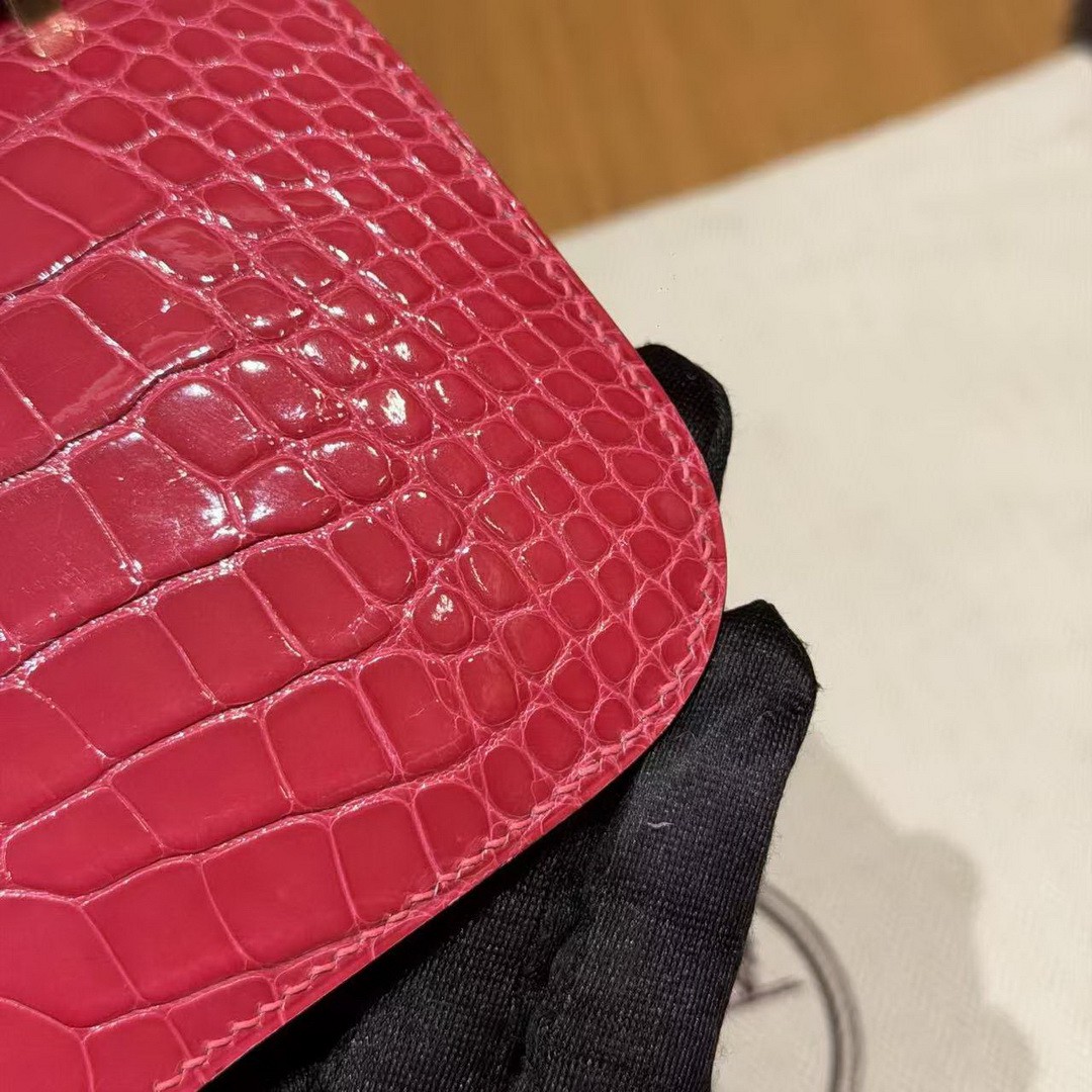 Hermes Constance 19 CM Bag Handmade In Alligator Leather from Mississippi Gold Hardware i6 Rose Extreme - Image 9