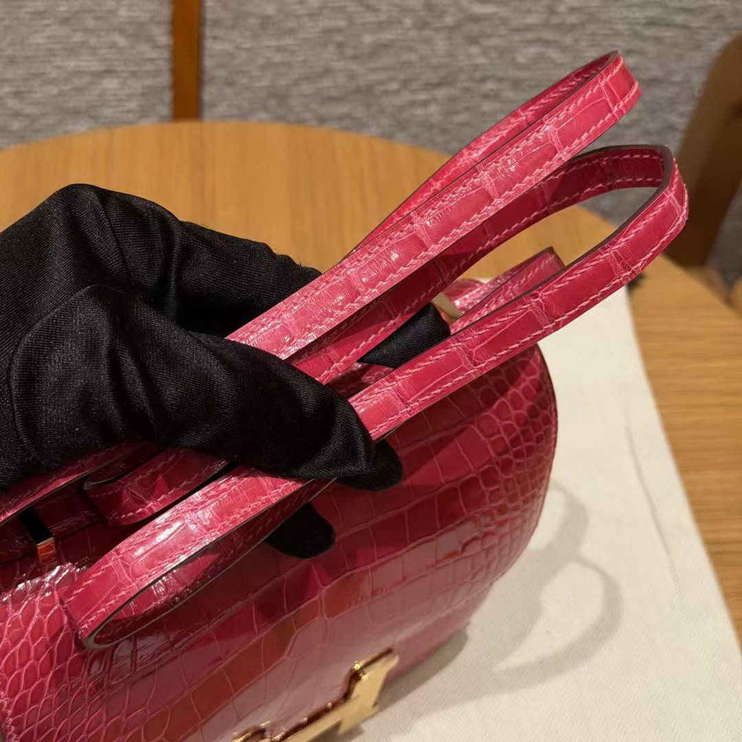 Hermes Constance 19 CM Bag Handmade In Alligator Leather from Mississippi Gold Hardware i6 Rose Extreme - Image 6