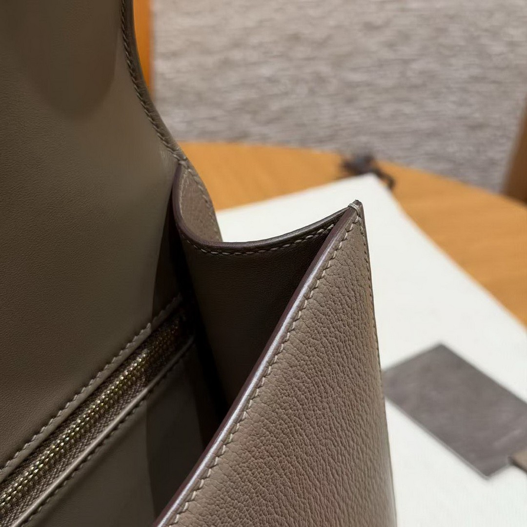 Hermes Constance 24 CM Bag Handmade In Chèvre Calfskin Leather Gold Hardware 18 Etoupe - Image 8