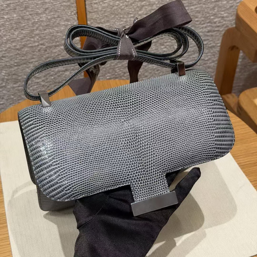 Hermes Constance 24 CM Bag Handmade In Lizard Leather from South Africa Silver Hardware 84 Gris Fonce - Image 6