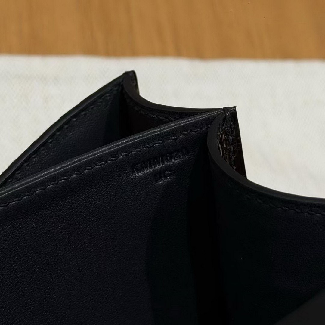 Hermes Constance 24 CM Bag Handmade In Alligator Leather from Mississippi Gold Hardware 89 Noir - Image 11