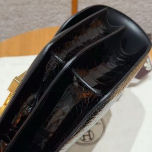 Hermes Constance 24 CM Bag Handmade In Alligator Leather from Mississippi Gold Hardware 89 Noir - Image 8