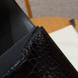 Hermes Constance 24 CM Bag Handmade In Alligator Leather from Mississippi Gold Hardware 89 Noir - Image 5