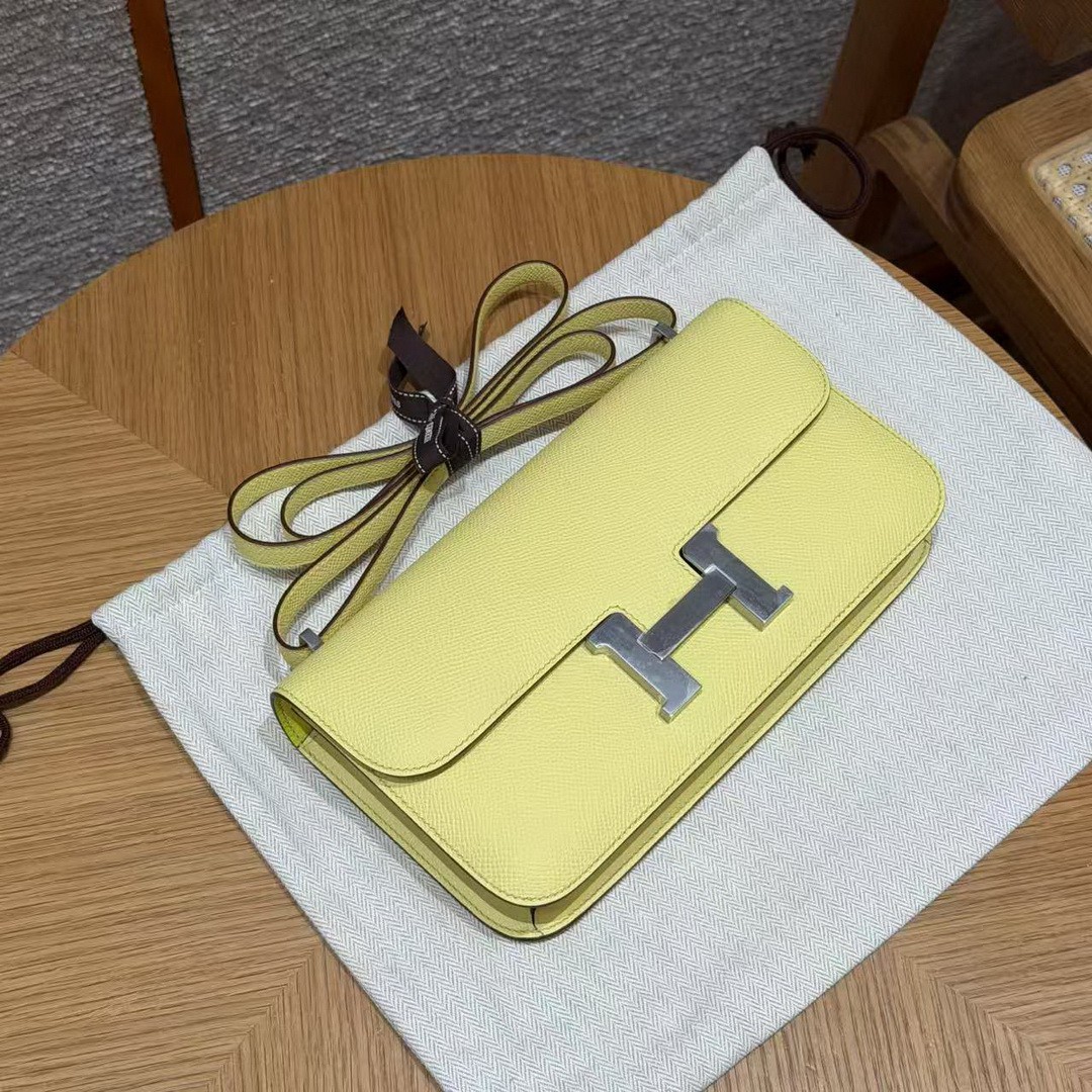 Hermes Constance Elan 24 Bag Handmade In Epsom Calfskin Leather Silver Hardware 9R Lime - Image 9