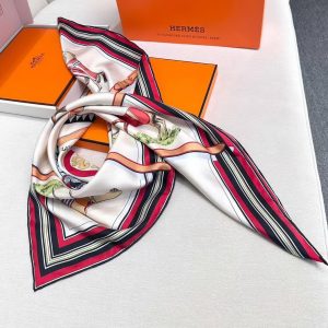 Hermes Couvertures et Tenues de Jour Forever Scarf 90 100% Silk H001356S 36 - Image 6