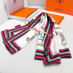 Hermes Couvertures et Tenues de Jour Forever Scarf 90 100% Silk H001356S 36 - Image 5