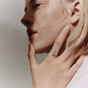 Alternative view of Hermes Echappee Hermès Ring White Gold H219696B 00051