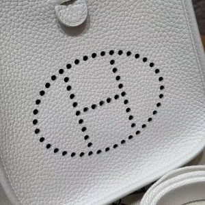 Hermes Evelyne 16 CM Bag Handmade In Taurillon Clemence Leather Sliver Hardware 01 Blanc - Image 12