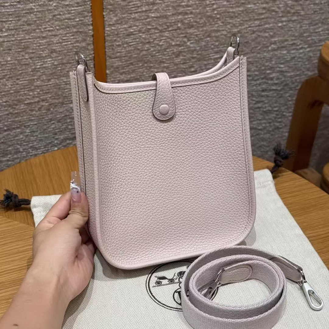 Hermes Evelyne 16 CM Bag Handmade In Taurillon Clemence Leather Silver Hardware 09 Mauve Pale - Image 2