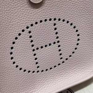 Hermes Evelyne 16 CM Bag Handmade In Taurillon Clemence Leather Silver Hardware 09 Mauve Pale - Image 13