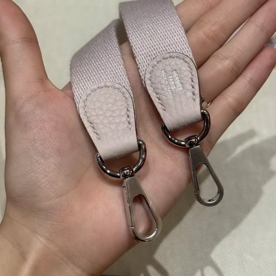 Hermes Evelyne 16 CM Bag Handmade In Taurillon Clemence Leather Silver Hardware 09 Mauve Pale - Image 8