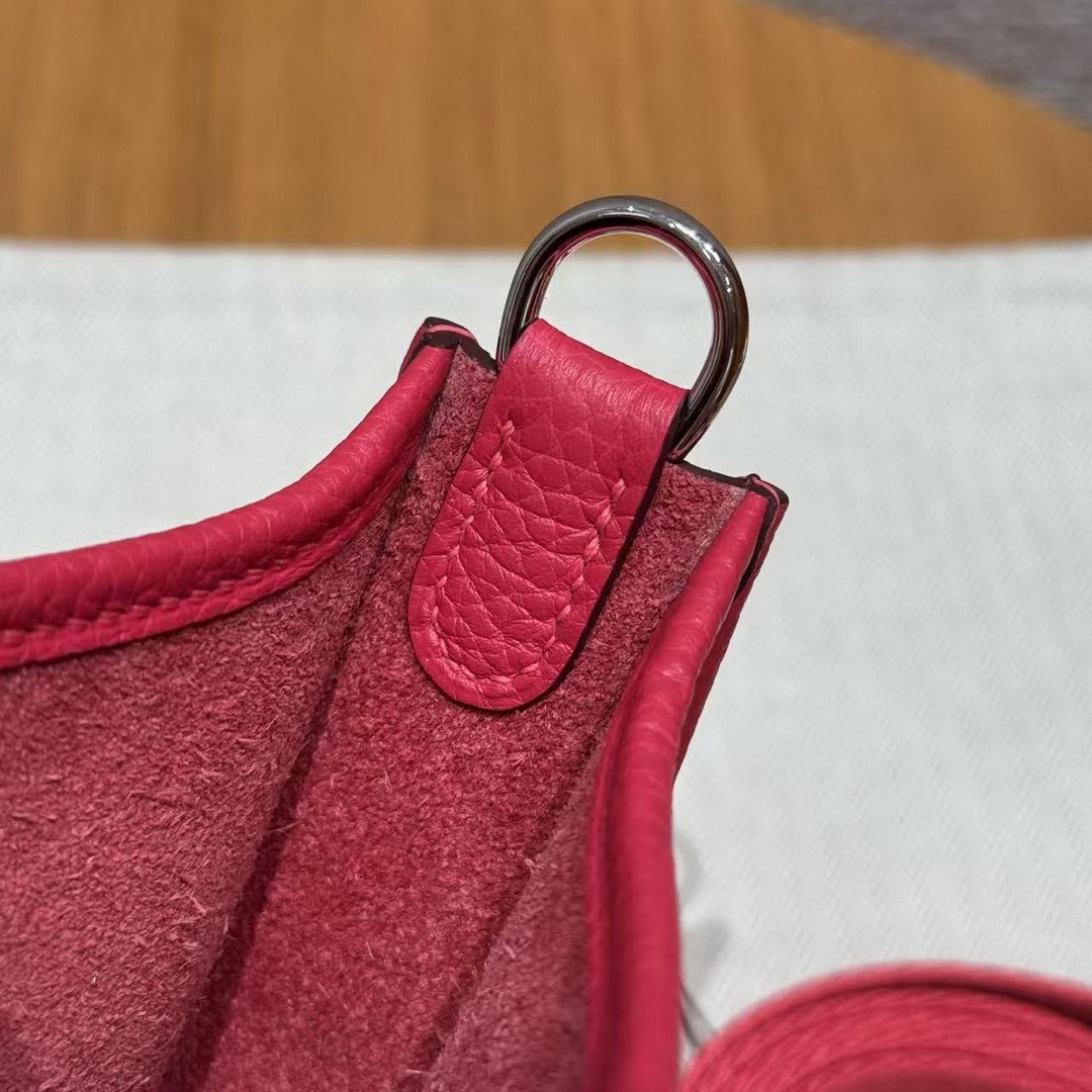 Hermes Evelyne 16 CM Bag Handmade In Taurillon Clemence Leather Sliver Hardware 0D Rose Maxico - Image 4