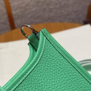 Hermes Evelyne 16 CM Bag Handmade In Epsom Calfskin Leather Sliver Hardware 0T Vert Comics - Image 5