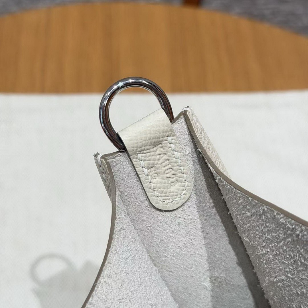 Hermes Evelyne 16 CM Bag Handmade In Epsom Calfskin Leather Sliver Hardware 10 Craie - Image 15
