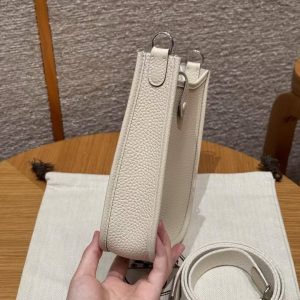 Hermes Evelyne 16 CM Bag Handmade In Taurillon Clemence Leather Silver Hardware 10 Craie - Image 12