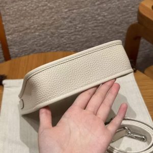 Hermes Evelyne 16 CM Bag Handmade In Taurillon Clemence Leather Silver Hardware 10 Craie - Image 11