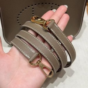 Hermes Evelyne 16 CM Bag Handmade In Epsom Calfskin Leather Gold Hardware 18 Etoupe - Image 7