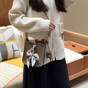 Hermes Evelyne 16 CM Bag Handmade In Epsom Calfskin Leather Gold Hardware 18 Etoupe - Image 4