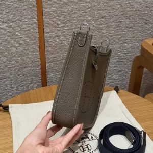 Hermes Evelyne 16 CM Bag Handmade In Taurillon Clemence Leather Silver Hardware 18 Etoupe - Image 20
