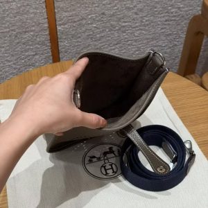 Hermes Evelyne 16 CM Bag Handmade In Taurillon Clemence Leather Silver Hardware 18 Etoupe - Image 17