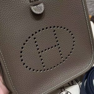 Hermes Evelyne 16 CM Bag Handmade In Taurillon Clemence Leather Silver Hardware 18 Etoupe - Image 15