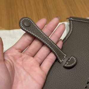 Hermes Evelyne 16 CM Bag Handmade In Taurillon Clemence Leather Silver Hardware 18 Etoupe - Image 14