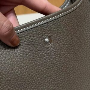 Hermes Evelyne 16 CM Bag Handmade In Taurillon Clemence Leather Silver Hardware 18 Etoupe - Image 6