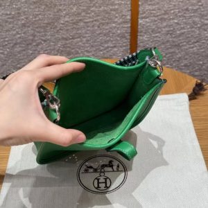Hermes Evelyne 16 CM Bag Handmade In Taurillon Clemence Leather Silver Hardware 1K Bambou - Image 20