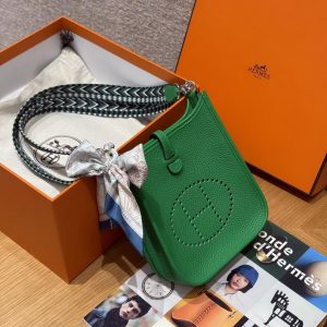 Hermes Evelyne 16 CM Bag Handmade In Taurillon Clemence Leather Silver Hardware 1K Bambou - Image 15