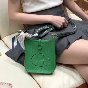 Hermes Evelyne 16 CM Bag Handmade In Taurillon Clemence Leather Silver Hardware 1K Bambou - Image 4