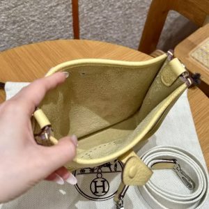 Hermes Evelyne 16 CM Bag Handmade In Taurillon Clemence Leather Silver Hardware 1Z Jaune Poussin - Image 10
