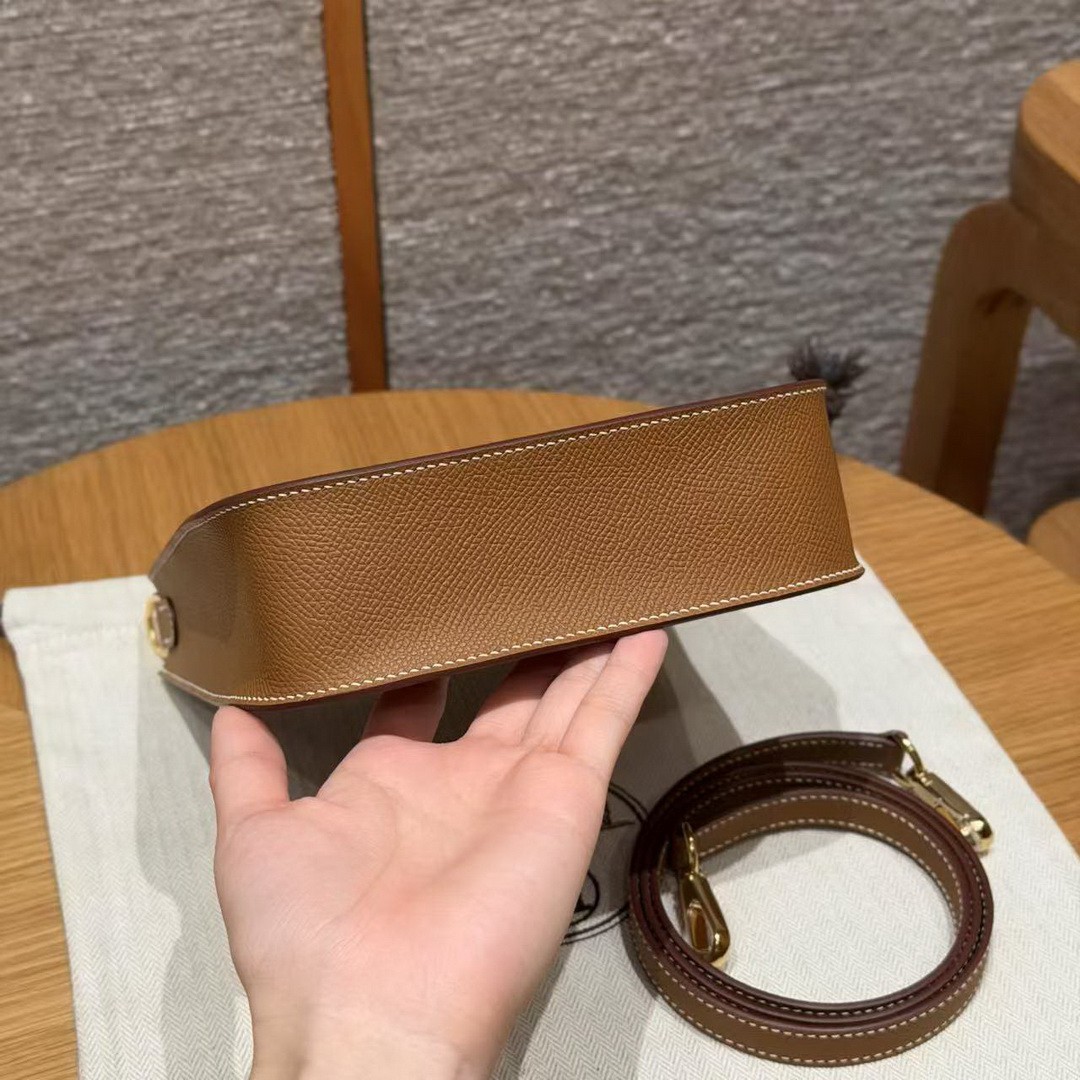 Hermes Evelyne 16 CM Bag Handmade In Epsom Calfskin Leather Gold Hardware 37 Gold - Image 20