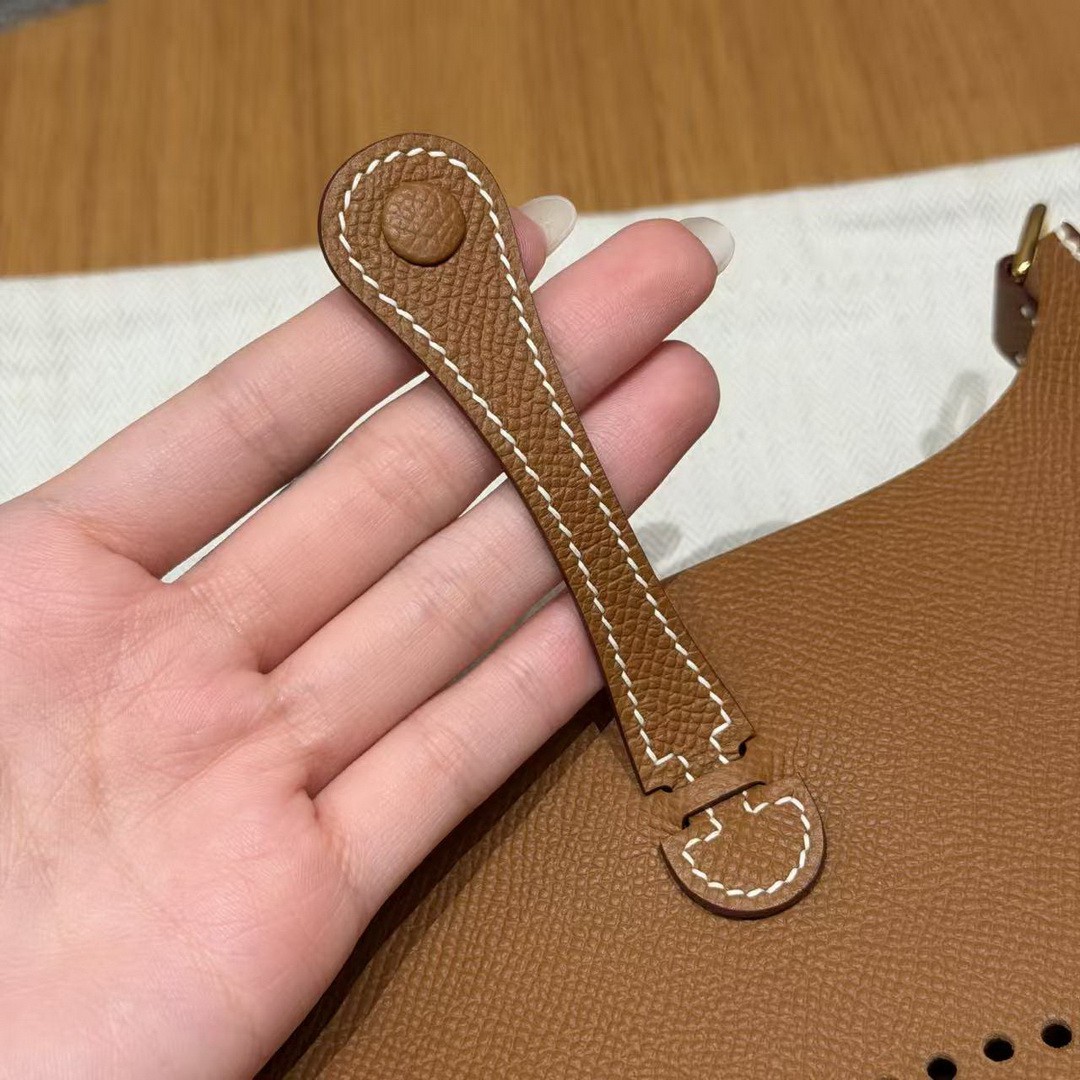 Hermes Evelyne 16 CM Bag Handmade In Epsom Calfskin Leather Gold Hardware 37 Gold - Image 10