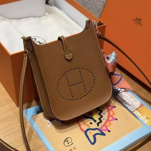 Hermes Evelyne 16 CM Bag Handmade In Epsom Calfskin Leather Gold Hardware 37 Gold - Image 6