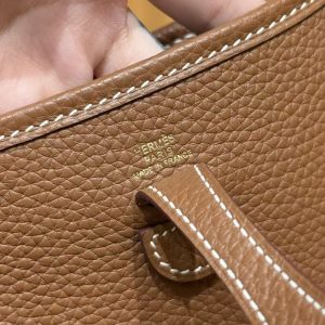 Hermes Evelyne 16 CM Bag Handmade In Taurillon Clemence Leather Gold Hardware 37 Gold - Image 12