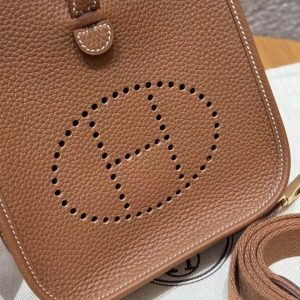 Hermes Evelyne 16 CM Bag Handmade In Taurillon Clemence Leather Gold Hardware 37 Gold - Image 11