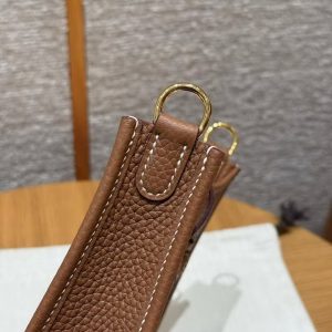 Hermes Evelyne 16 CM Bag Handmade In Taurillon Clemence Leather Gold Hardware 37 Gold - Image 6